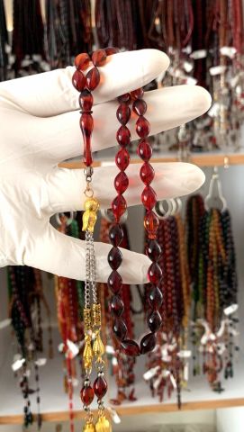 KIRMIZI RENK GEÇİŞLİ ARPA MODEL SIKMA KEHRİBAR TESBİH