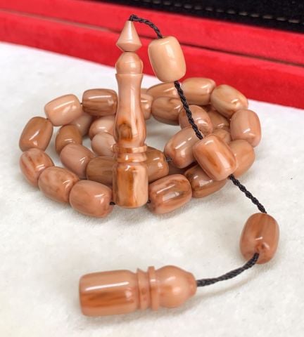 KATALİN ÇEKO HAMUR KESME KEHRİBAR TESBİH