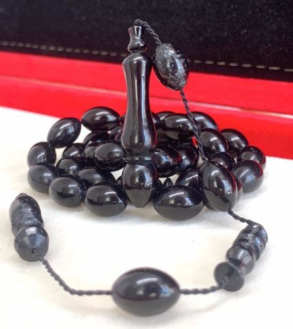 ATEŞ KEHRİBAR SİYAH KIRMIZI İRİ BEYZİ MODEL TESBİH