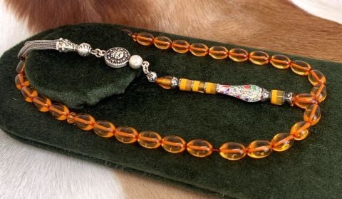 ATEŞ KEHRİBAR TURUNCU  RESİM İMAMELİ GÜMÜŞ PÜSKÜLLÜ TESBİH