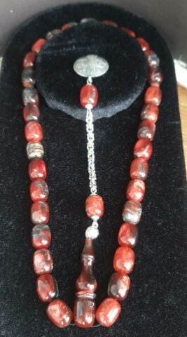 KAPSÜL MODEL KIRMIZI  COLORİST SIKMA KEHRİBAR TESBİH