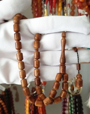 KAHVERENGİ KUKA KAPSÜL MODEL TESBİH