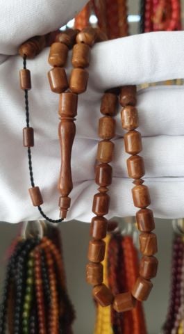 KAHVERENGİ KUKA KAPSÜL MODEL TESBİH