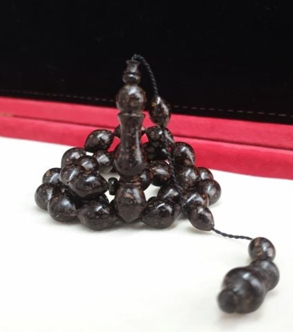 TARÇIN AĞACINDAN SİYAH BEYZİ MODEL TESBİH