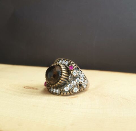 YAKUT İŞLEMELİ ESKİTME GÜMÜŞ YÜZÜK