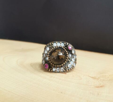 YAKUT İŞLEMELİ ESKİTME GÜMÜŞ YÜZÜK