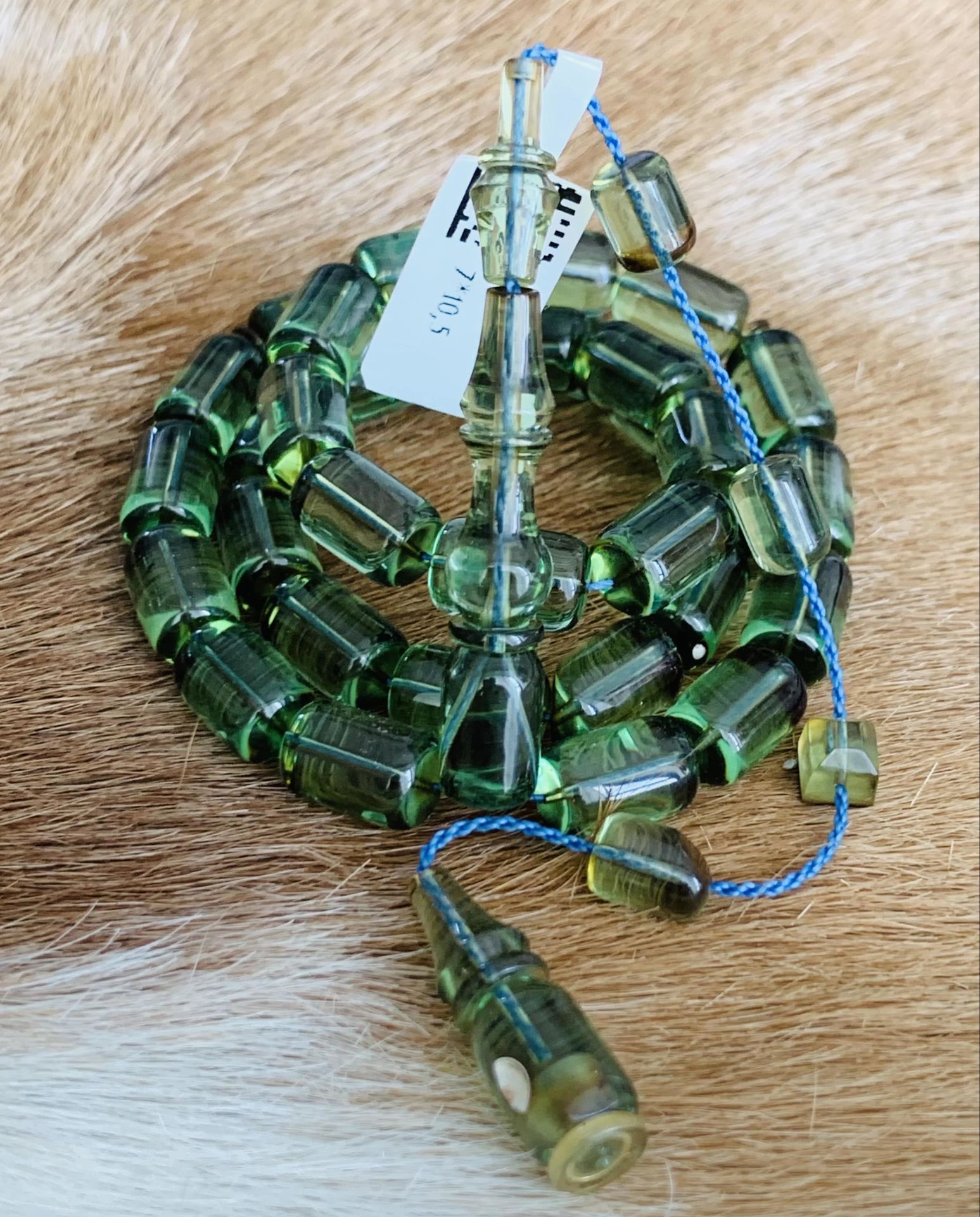 ESKİ ALMAN OYUN ZARINDAN TESBİH AÇIK YEŞİL KAPSÜL MODEL