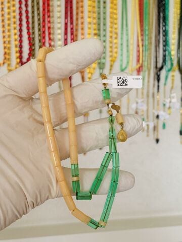 ALTIN PÜSKÜLLÜ BAL RENGİ - YEŞİL KATALİN TESBİH