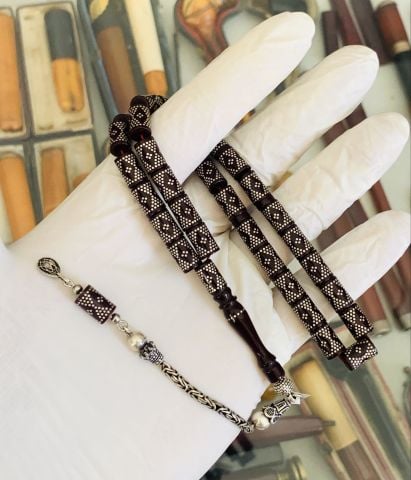 GÜMÜŞ İŞLEMELİ LACİVERT ATEŞ KEHRİBAR TESBİH KESME MODEL