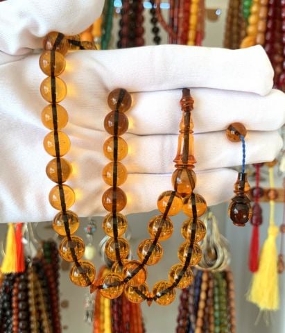 BAL RENGİ KÜRE MODEL ATEŞ KEHRİBAR TESBİH