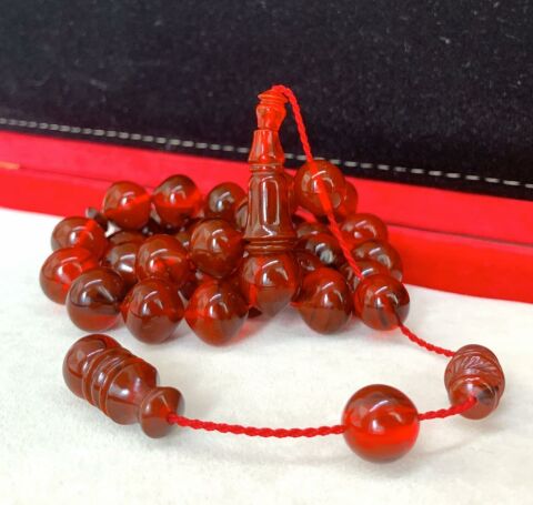 KIRMIZI SİYAH HARELİ İRİ BOY SIKMA KEHRİBAR TESBİH