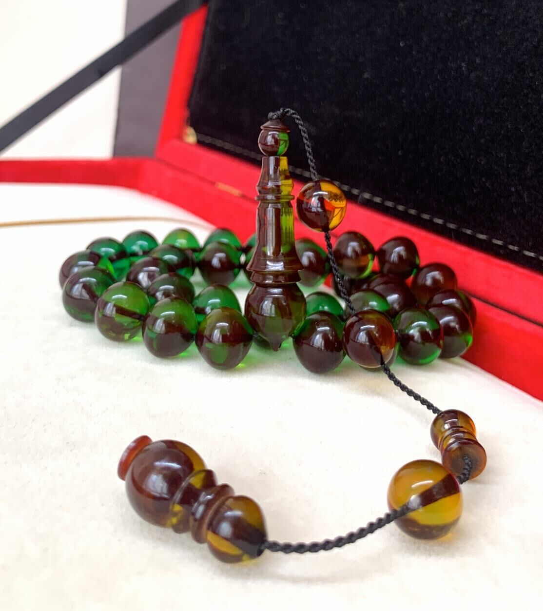 YEŞİL İRİ BOY ATEŞ KEHRİBAR TESBİH