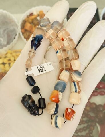 EFE MASKOT BOY KARIŞIK RENKLİ KEHRİBAR TESBİH