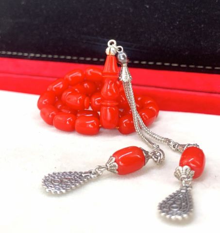 KIRMIZI KAPSÜL MODEL SIKMA KEHRİBAR TESBİH