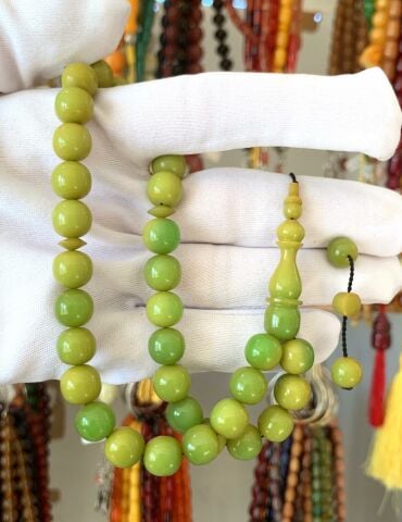 YEŞİL KÜRE MODEL SIKMA KEHRİBAR TESBİH