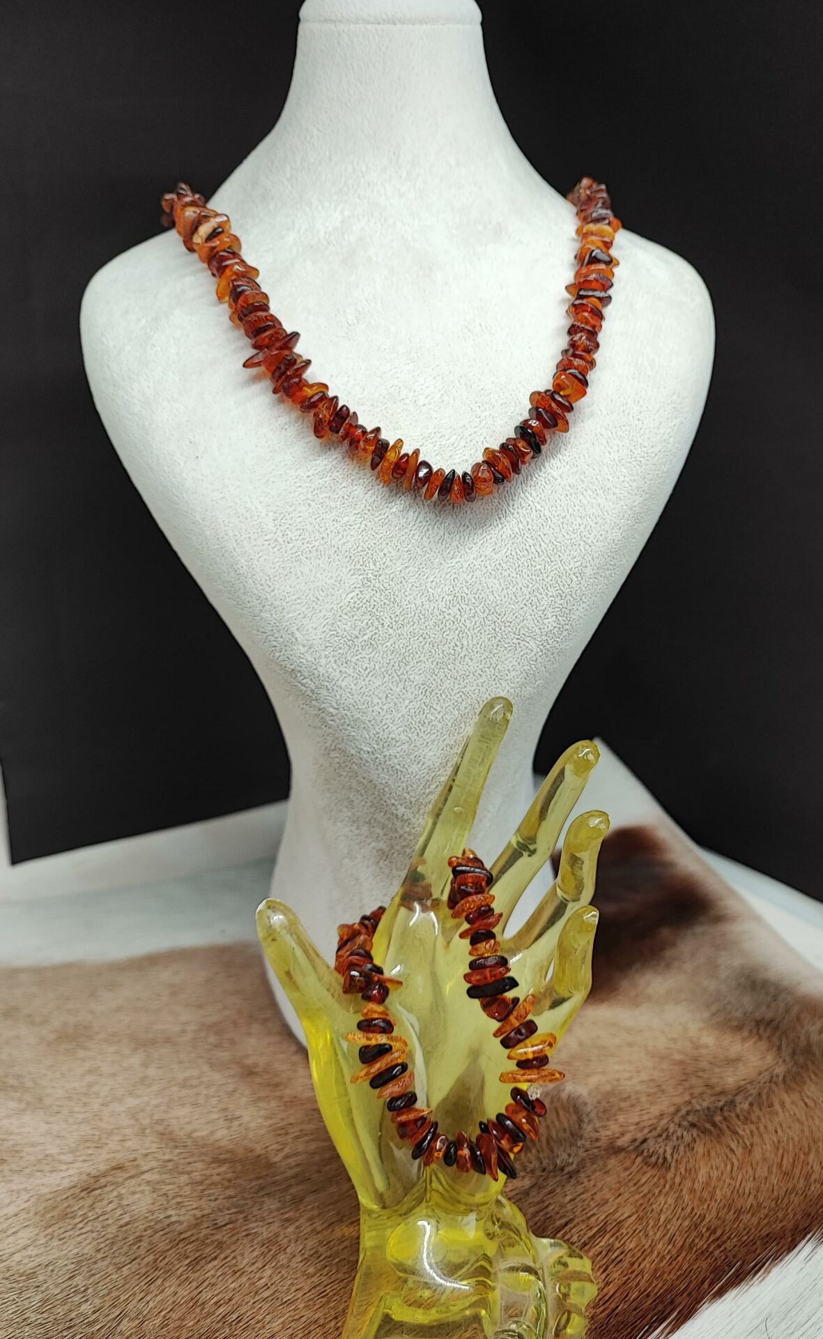 DAMLA KEHRİBAR BİLEKLİK KOLYE SETİ