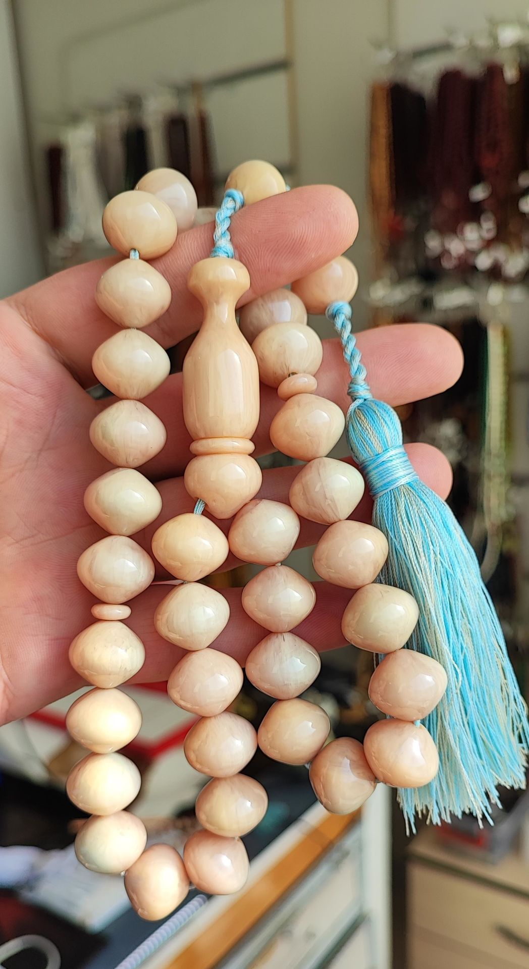 KATALİN KREM BEYAZ DAMARLI ŞALGAMI MODEL TESBİH