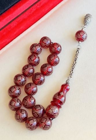 GÜMÜŞ İŞLEMELİ MASKOT BOY ATEŞ KEHRİBAR TESBİH KIRMIZI KÜRE MODEL