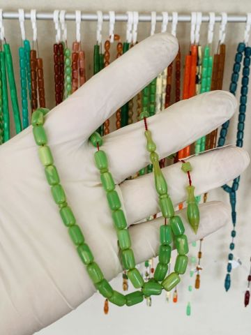 ESKİ MALZEME YEŞİL ÇUBUK KATALİN TESBİH KAPSÜL MODEL