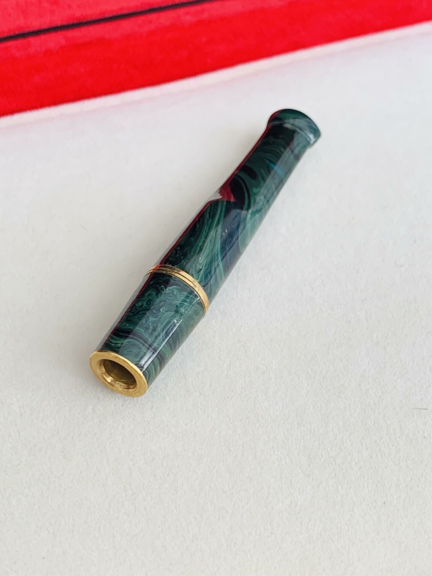 KEHRİBAR AĞIZLIK YEŞİL HARELİ