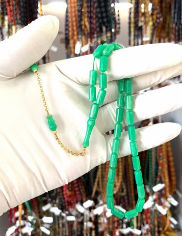 ALTIN PÜSKÜLLÜ ESKİ ÇUBUK MALZEME KATALİN YEŞİL HARELİ KAPSÜL MODEL TESBİH