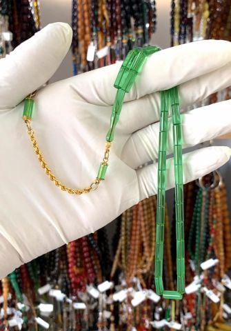 ALTIN PÜSKÜLLÜ KATALİN ŞEFAF YEŞİL KESME MODEL TESBİH