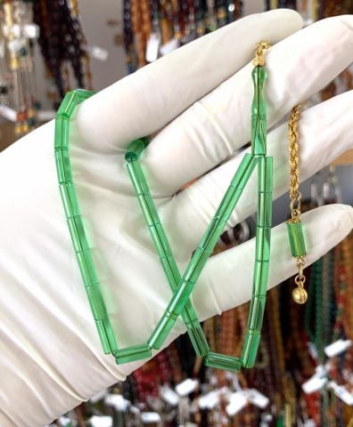 ALTIN PÜSKÜLLÜ KATALİN ŞEFAF YEŞİL KESME MODEL TESBİH