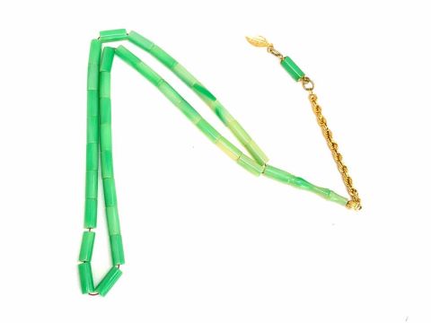 ALTIN PÜSKÜLLÜ KATALİN YEŞİL KESME MODEL TESBİH