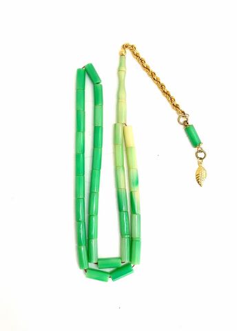 ALTIN PÜSKÜLLÜ KATALİN YEŞİL KESME MODEL TESBİH