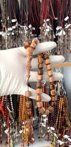 ÇUBUK KATALİN KAHVERENGİ HARELİ UÇLU KESME MODEL TESBİH